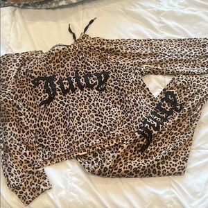 Juicy Couture Tan Leopard Print Set